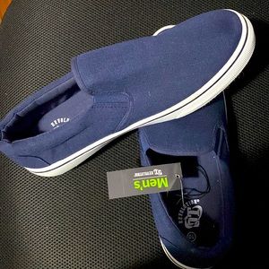 Brand new mens size 10 shoes